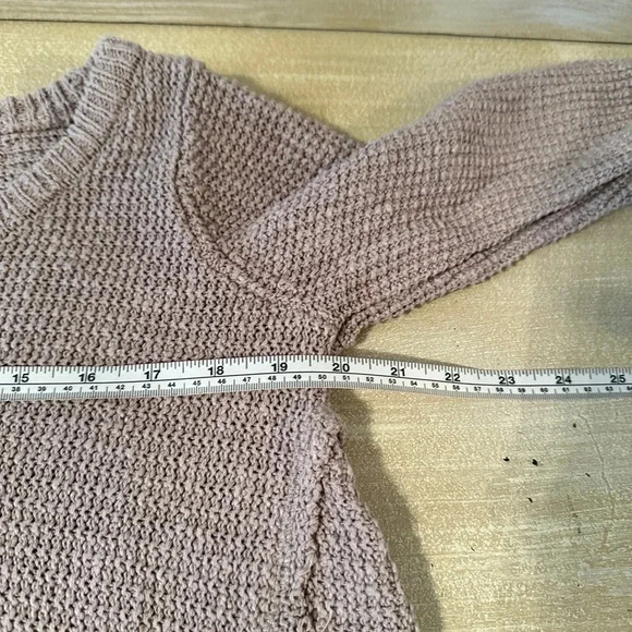 ANTHROPOLOGIE Kaisely Waffle Knit Sweater in Oatmeal
Size: Medium - Picture 5 of 8